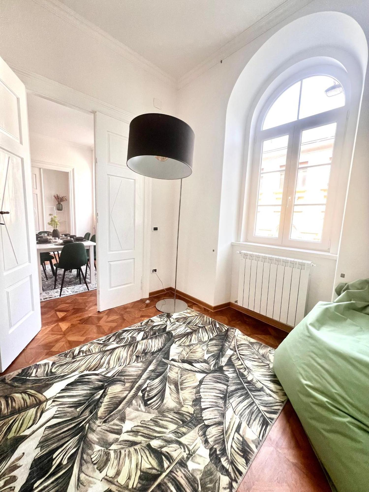 Suite Mitteleuropa Private Parking Trieste Bagian luar foto