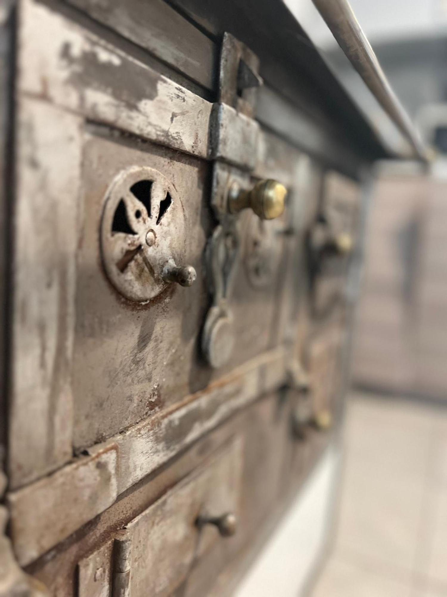 Suite Mitteleuropa Private Parking Trieste Bagian luar foto