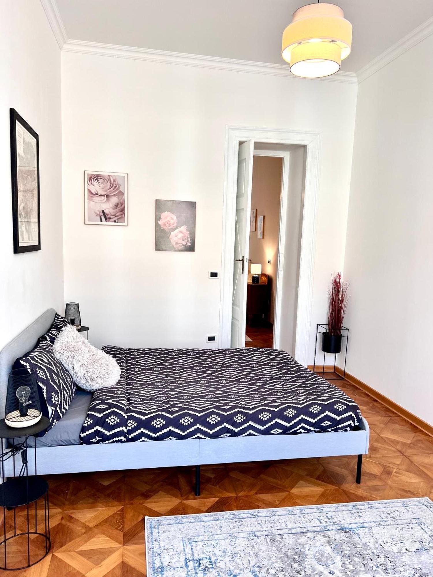 Suite Mitteleuropa Private Parking Trieste Bagian luar foto