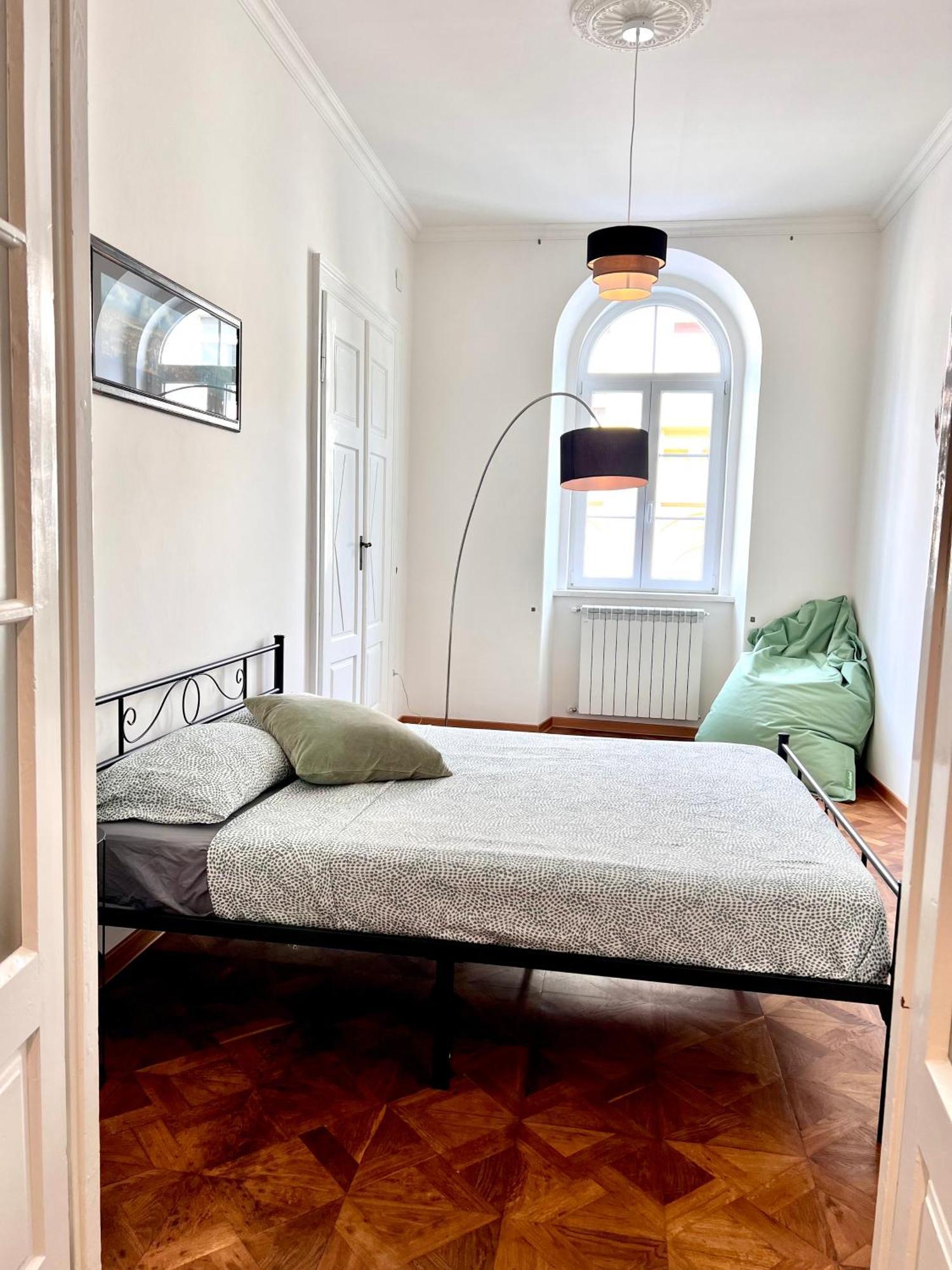 Suite Mitteleuropa Private Parking Trieste Bagian luar foto