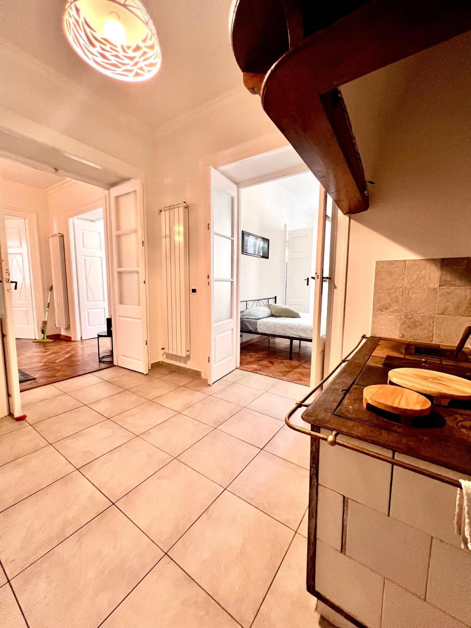 Suite Mitteleuropa Private Parking Trieste Bagian luar foto