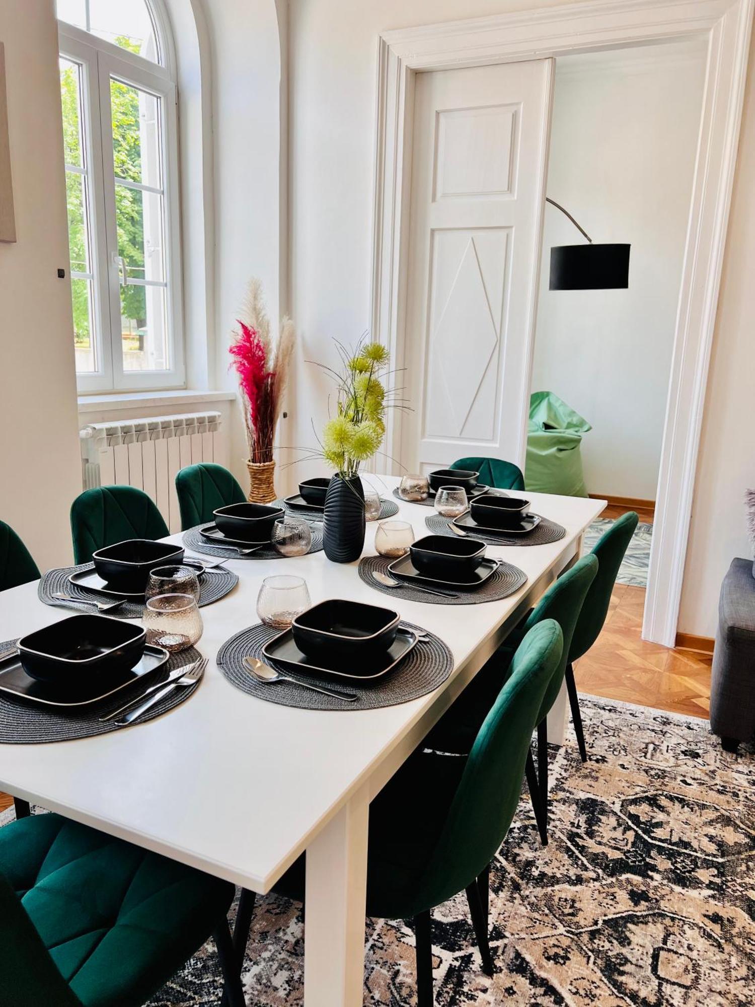 Suite Mitteleuropa Private Parking Trieste Bagian luar foto