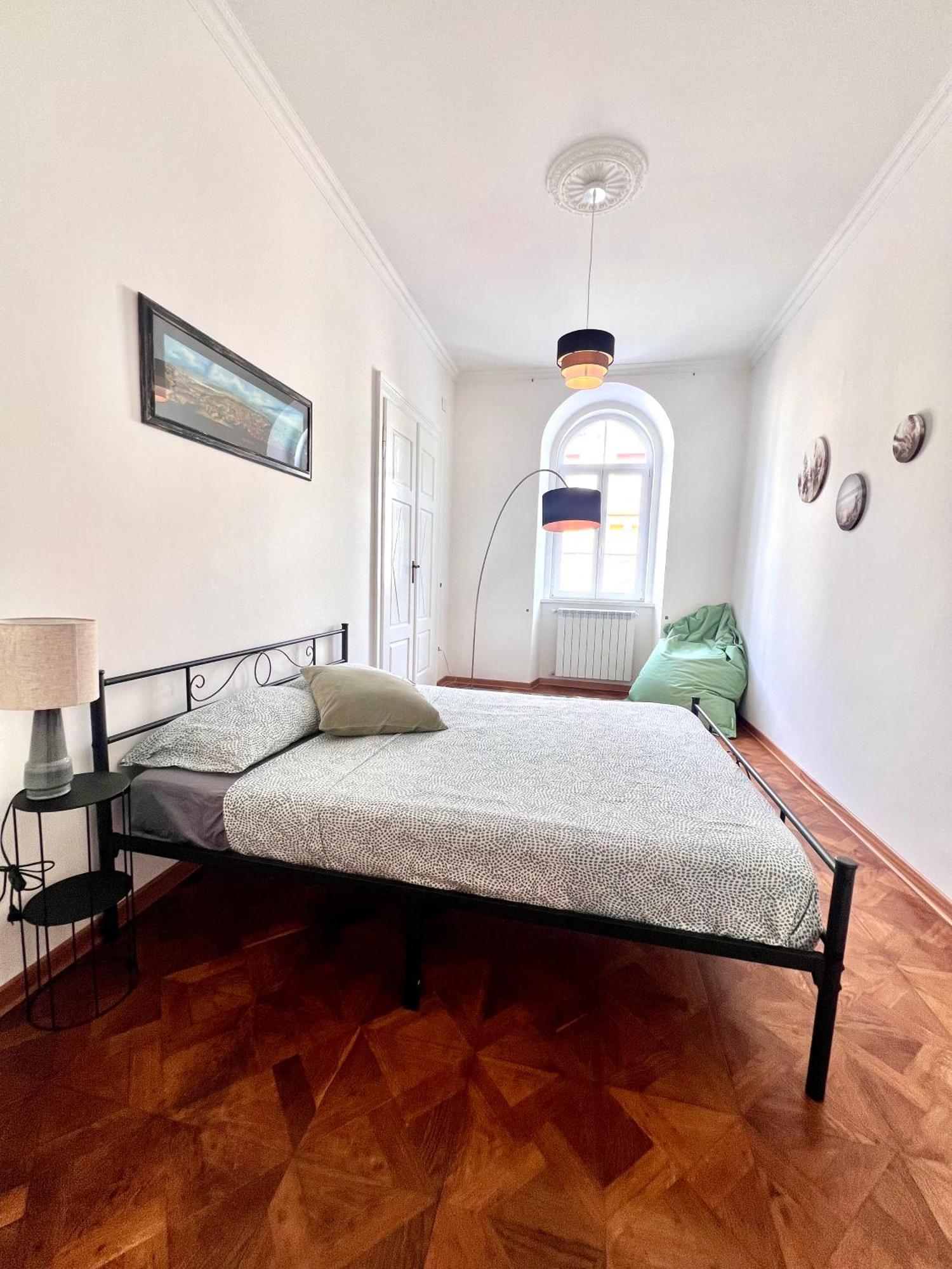 Suite Mitteleuropa Private Parking Trieste Bagian luar foto