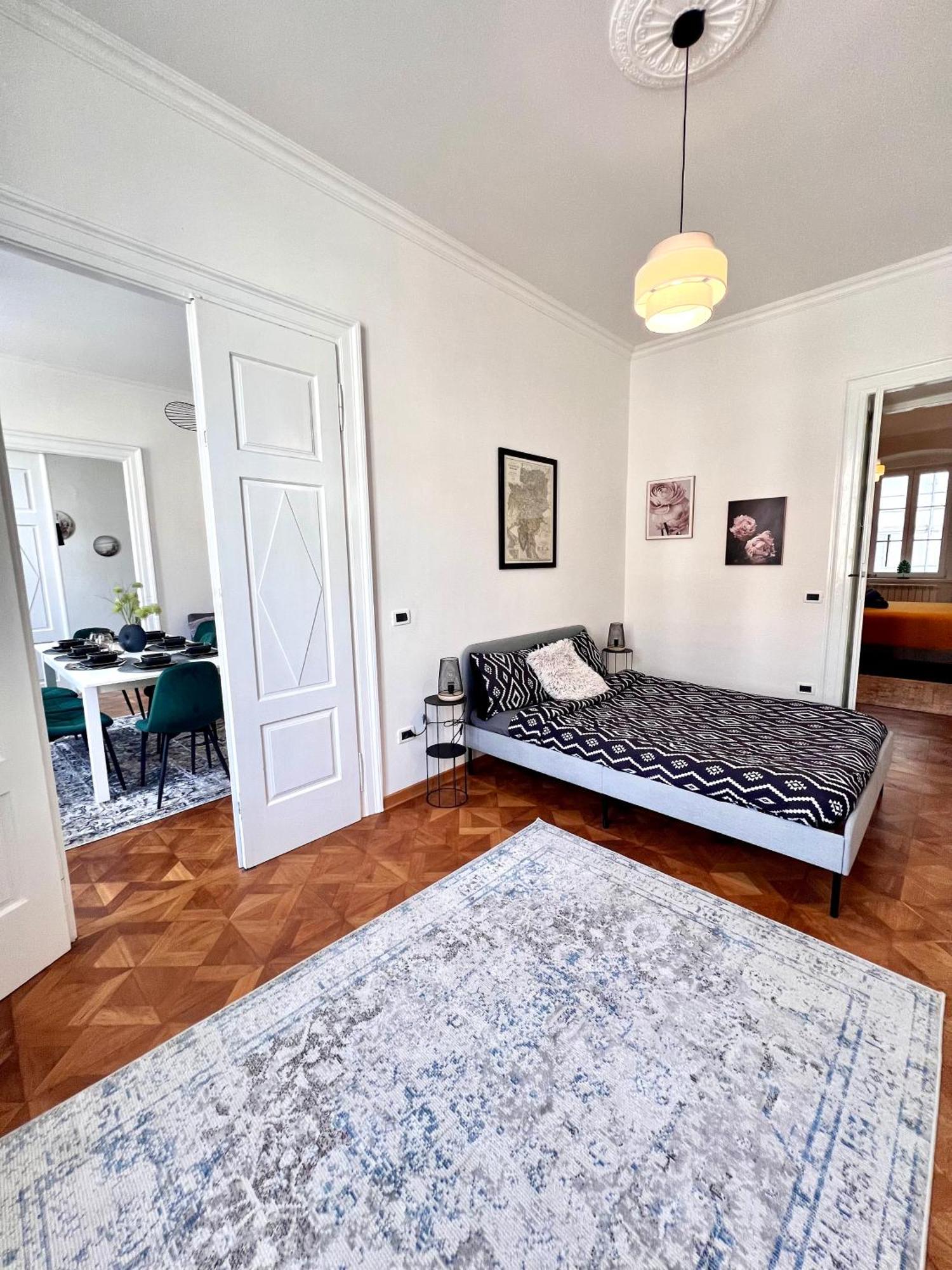 Suite Mitteleuropa Private Parking Trieste Bagian luar foto